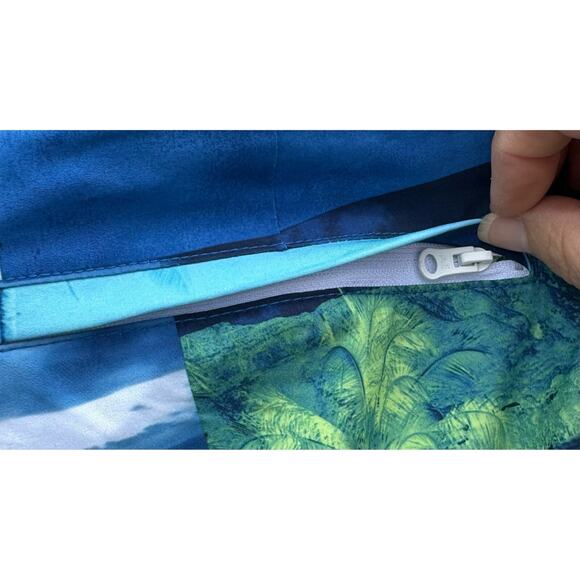 AMERICAN EAGLE NWT board shorts swim trunks blue green beach scene resort mens M - Picture 5 of 6